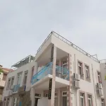Koboroz Hotel *